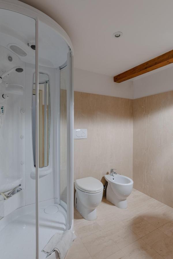 Torre Capranica Aparthotel Róma Kültér fotó
